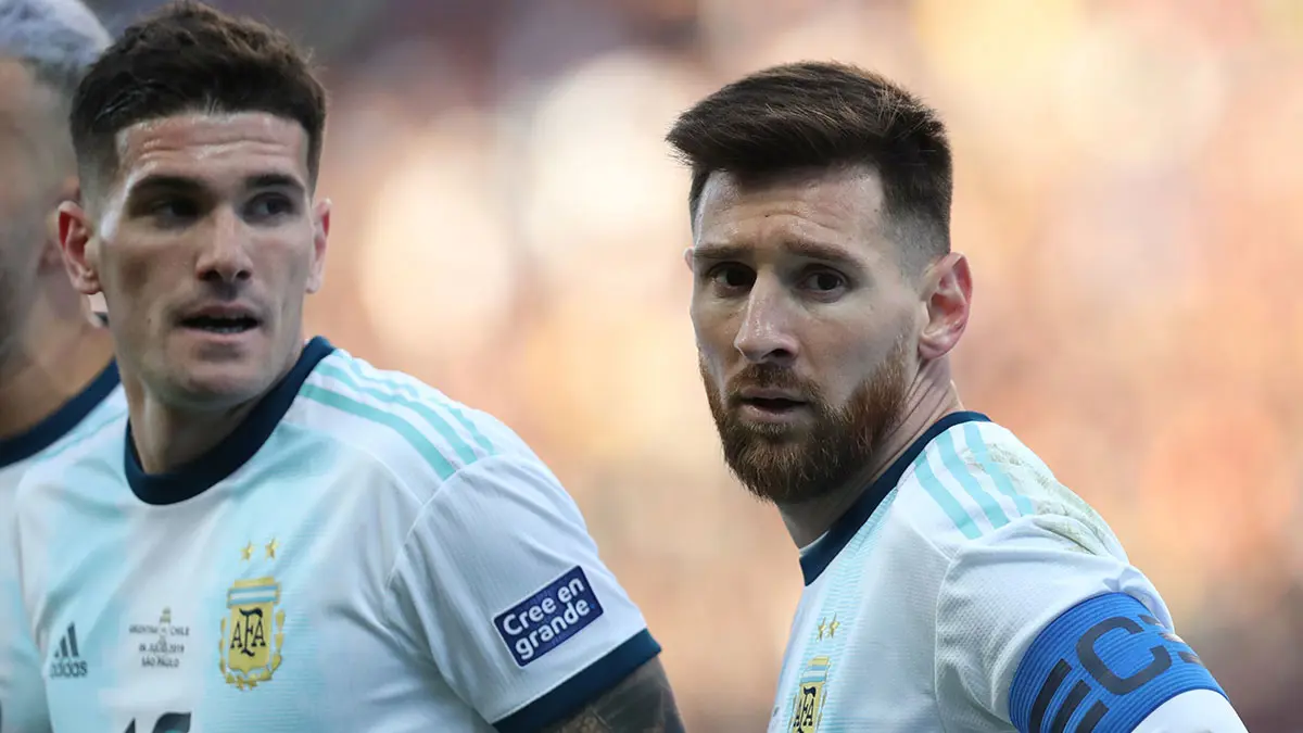 الاتحاد الأرجنتيني يهدد بالانسحاب من كونميبول حال إيقاف ميسي.. ونجوم البرازيل يفتحون النار على قائد التانغو