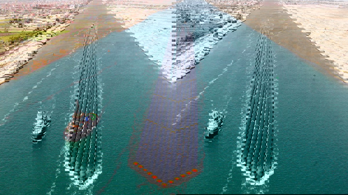 مصر تقر قواعد جديدة لرسوم عبور اليخوت السياحية لقناة السويس