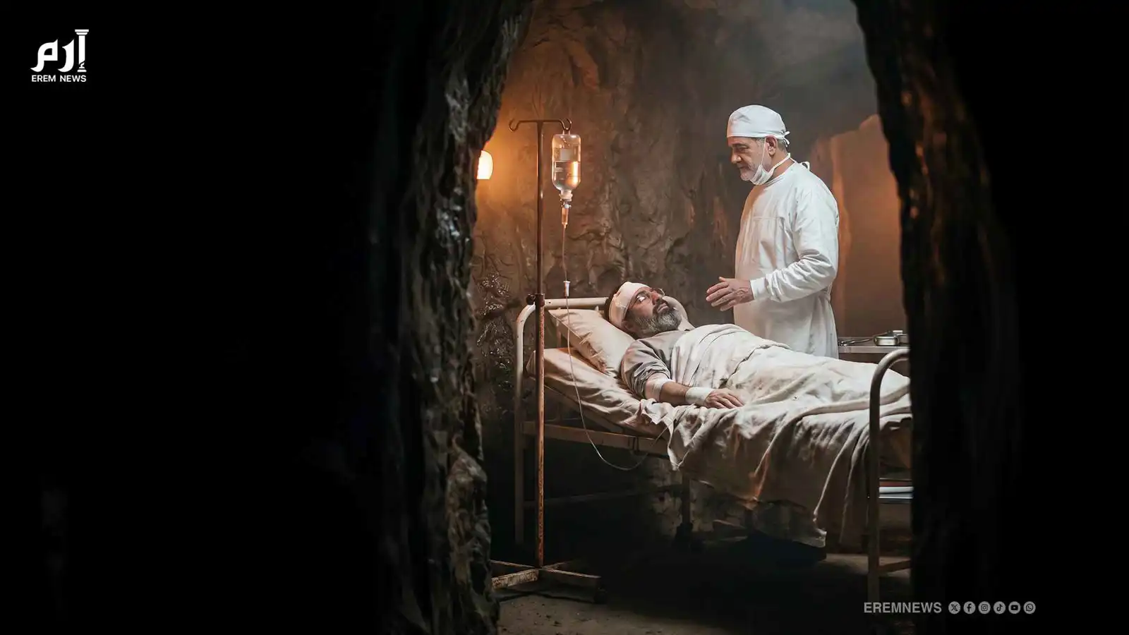 اسم على مسمى .. "بزشكيان الطبيب" يعالج مجتبى خامنئي (فيديو إرم)