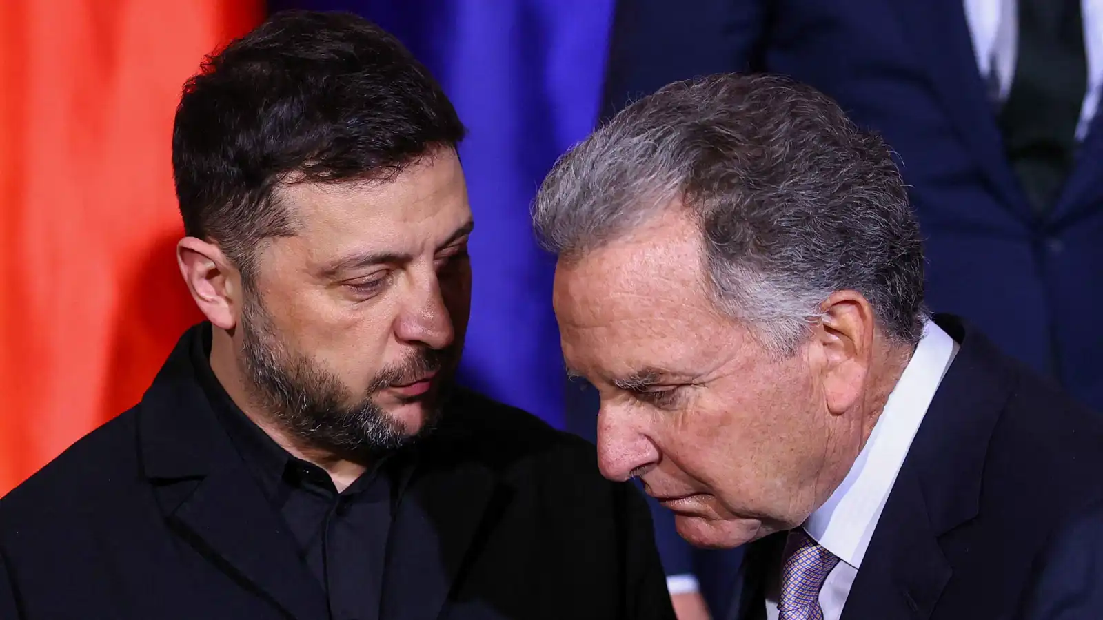 "شبيهة بالناتو".. واشنطن تتعهد بحماية أوكرانيا وتدعم الضمانات الأوروبية