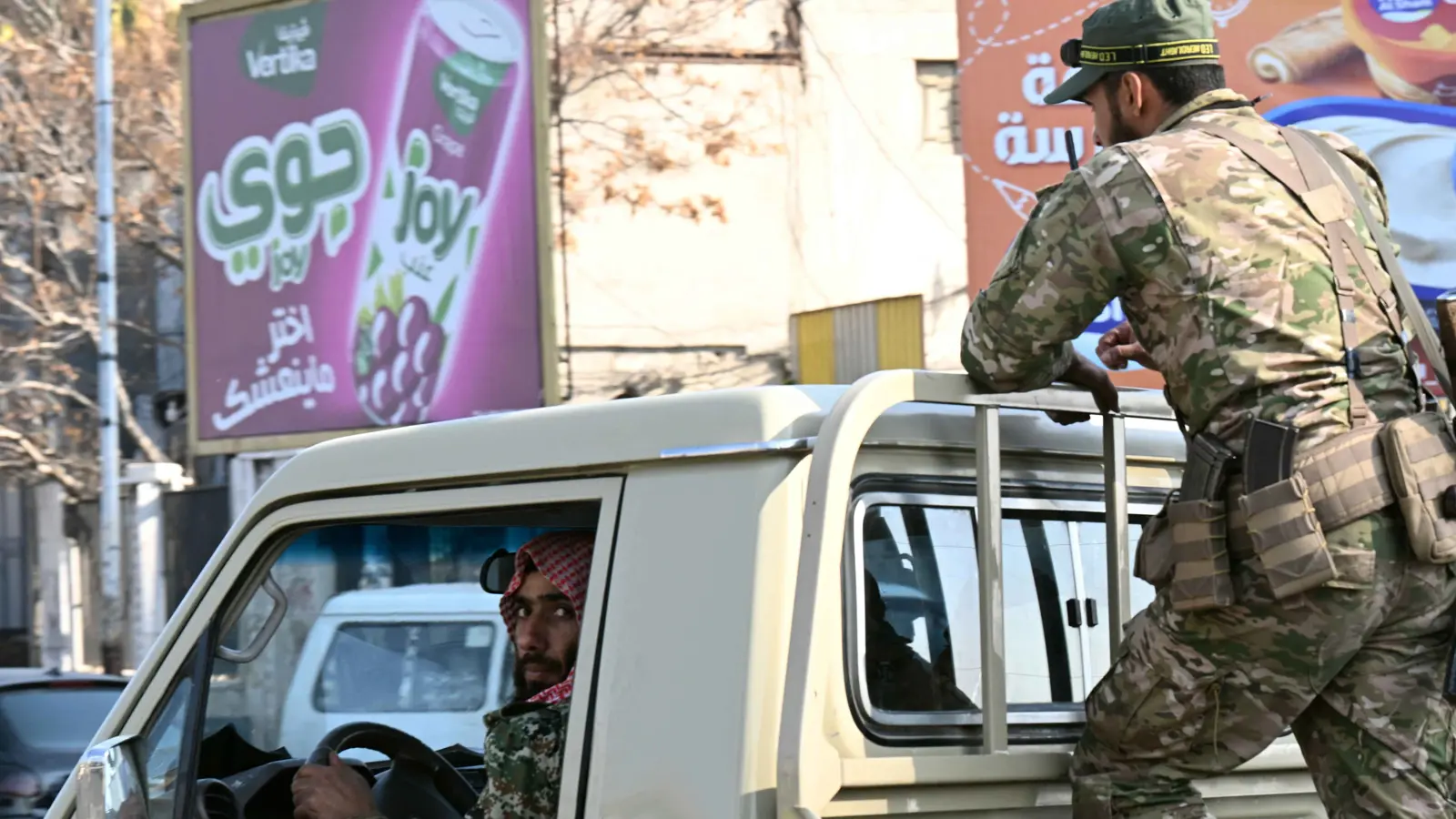 الفصائل السورية تصدر عفوا عاما عن مجندي الجيش