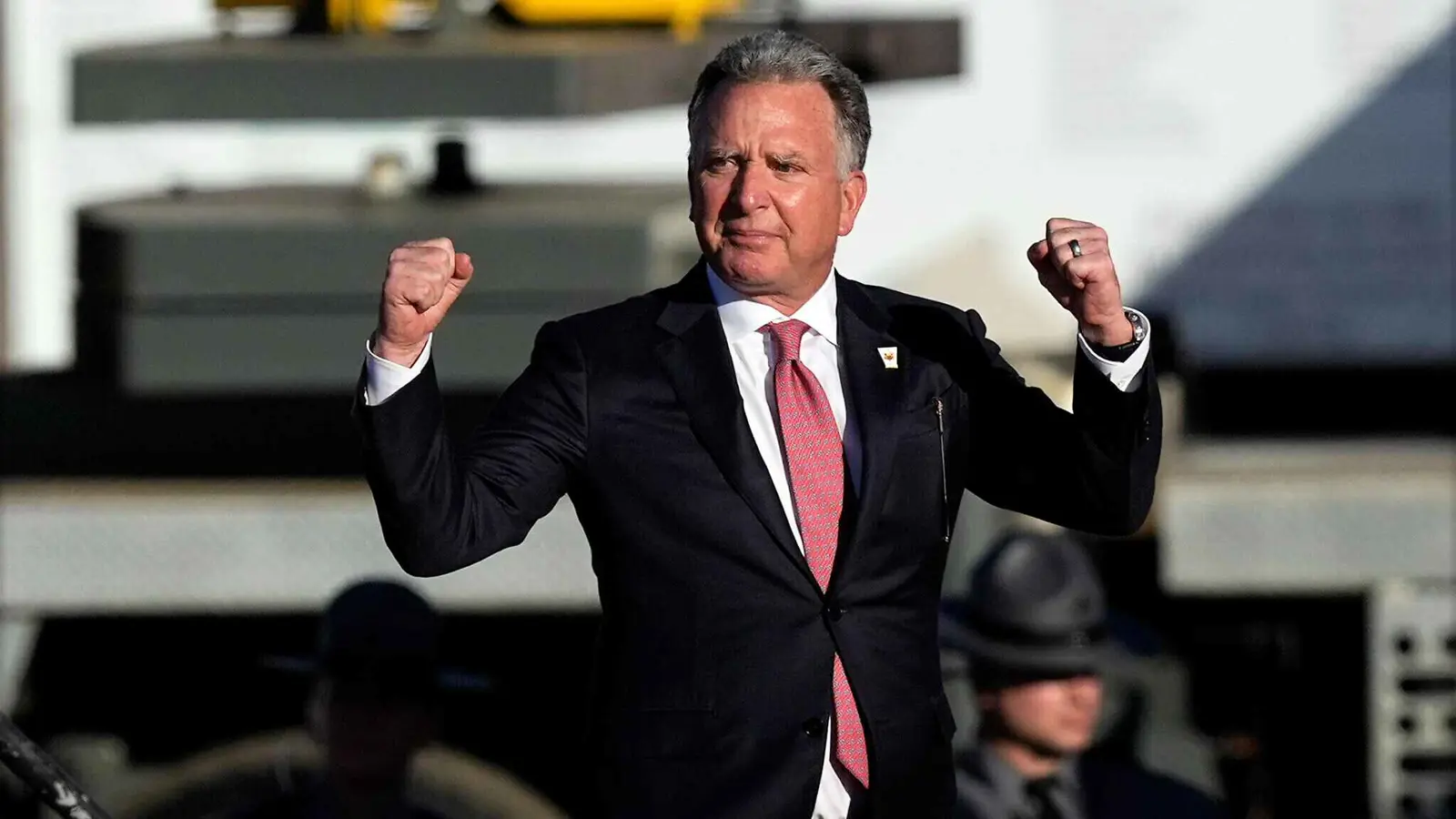 قطر استأنفت الوساطة.. مبعوث ترامب يبدأ مساعي "هدنة غزة"