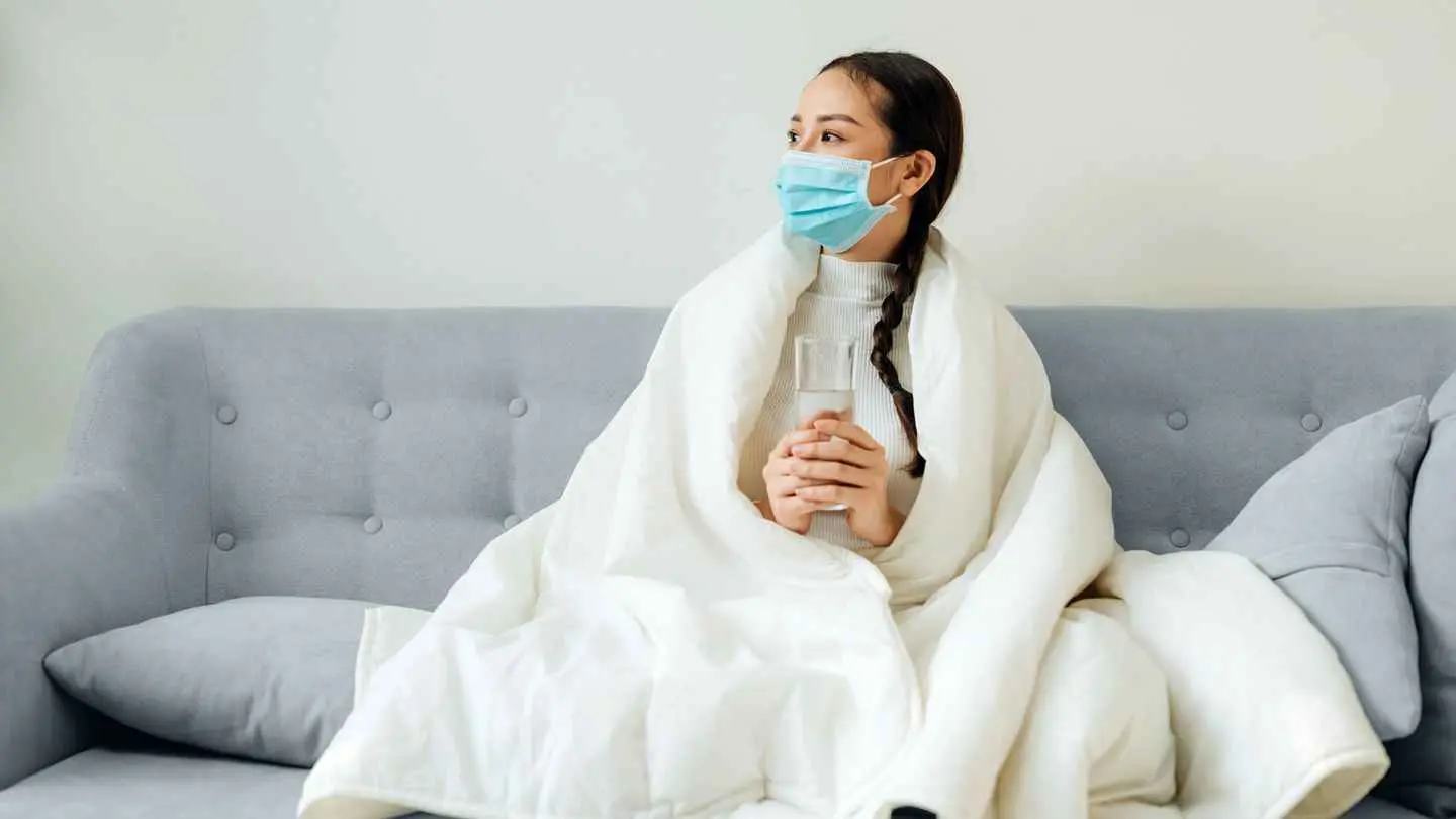 بعد إصابتك بمرض.. كيف تعرف أنك ما زلت "مُعدياً"؟