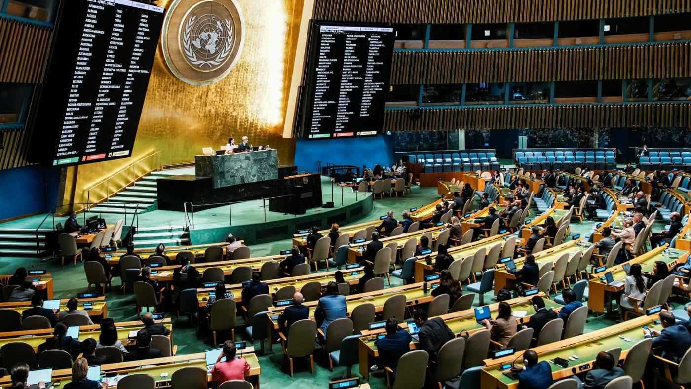 الجمعية العامة تتبنّى مشروع قرار يؤيد إعلان نيويورك لإقامة دولة فلسطينية مستقلة