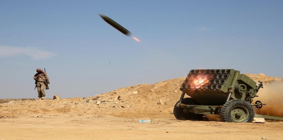 تضرر منازل في السعودية إثر سقوط مقذوفات عسكرية أطلقتها الميليشيا الحوثية