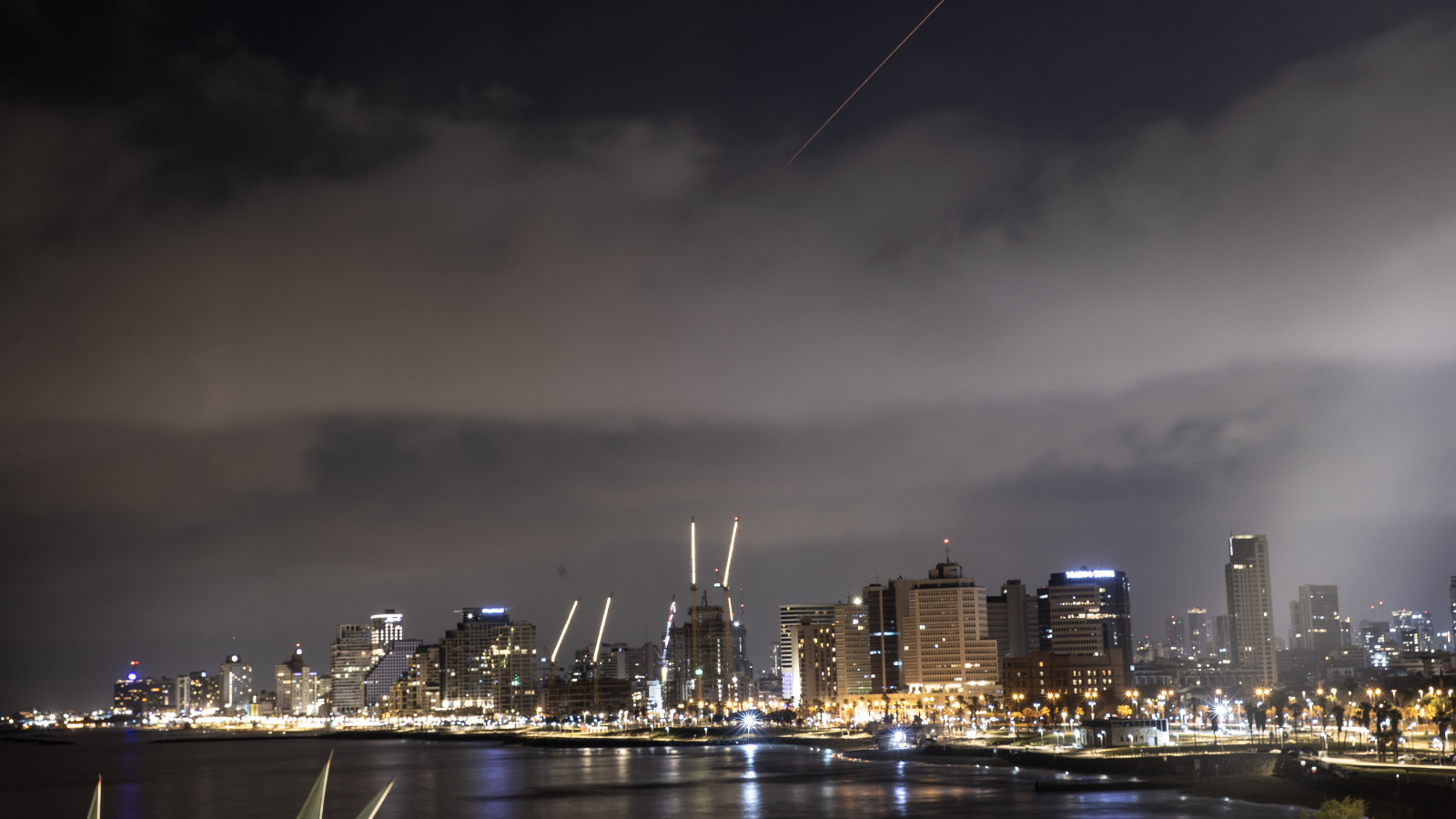 "حالة تأهب قصوى" في إسرائيل تحسبا لهجوم إيراني وشيك