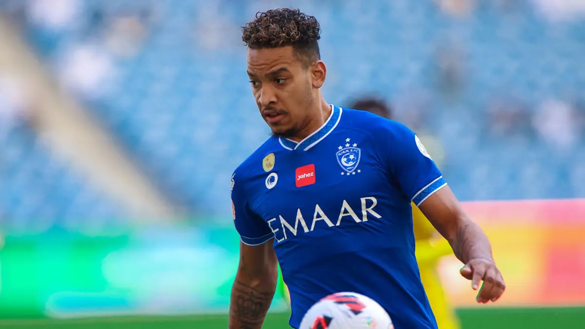 إصابة ماتيوس بيريرا لاعب الهلال قبل مباراة الاتفاق بالدوري السعودي