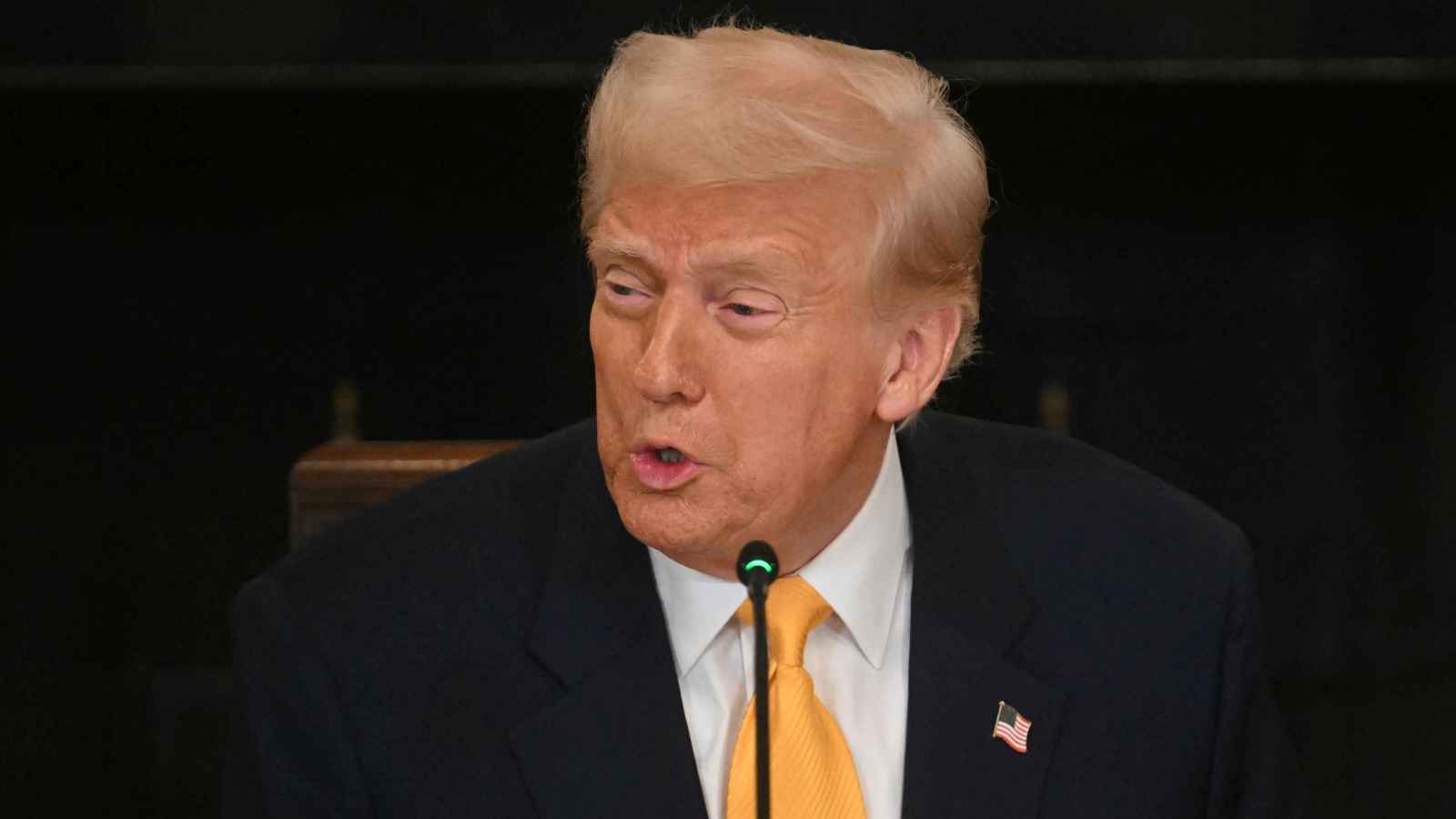 الثراء مقابل الانضمام .. ترامب يغري سكان غرينلاند بالمليارات