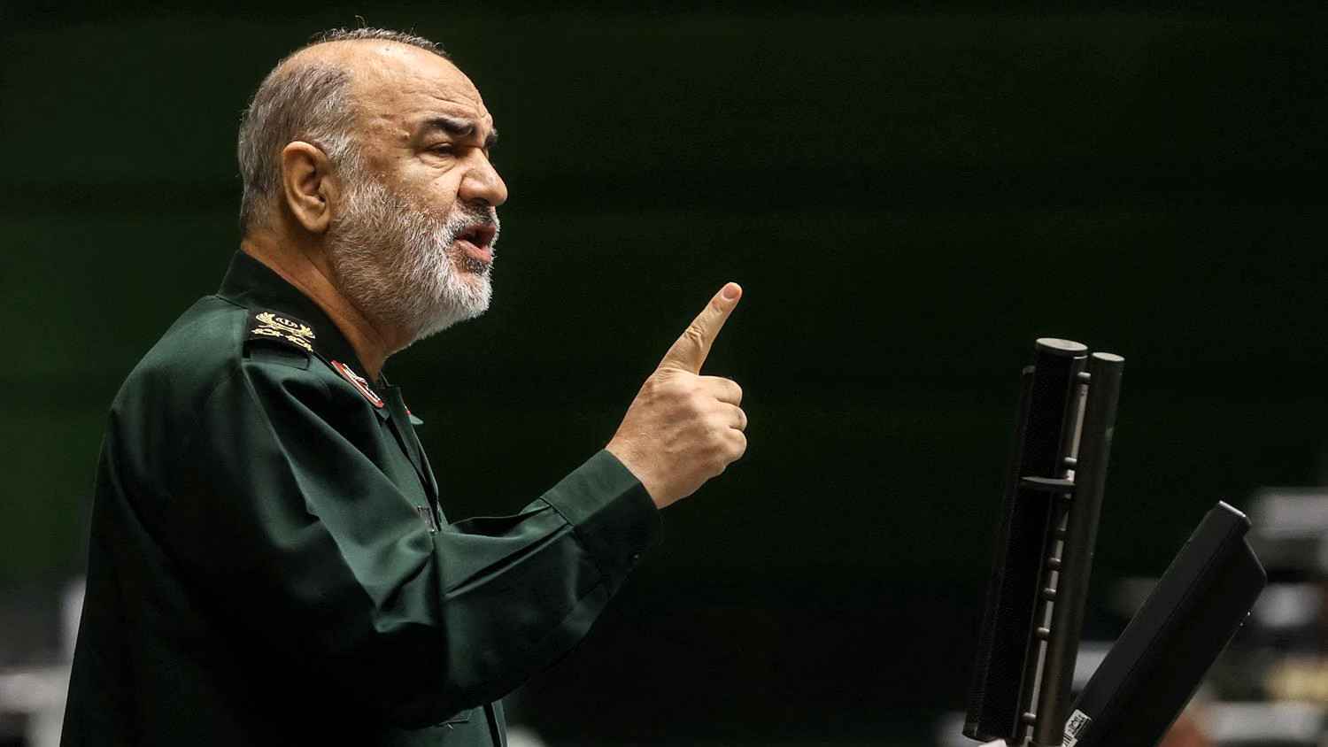 مستعدة "لكل السيناريوهات".. إيران تتوعد بإطلاق 600 صاروخ "دفعة واحدة"