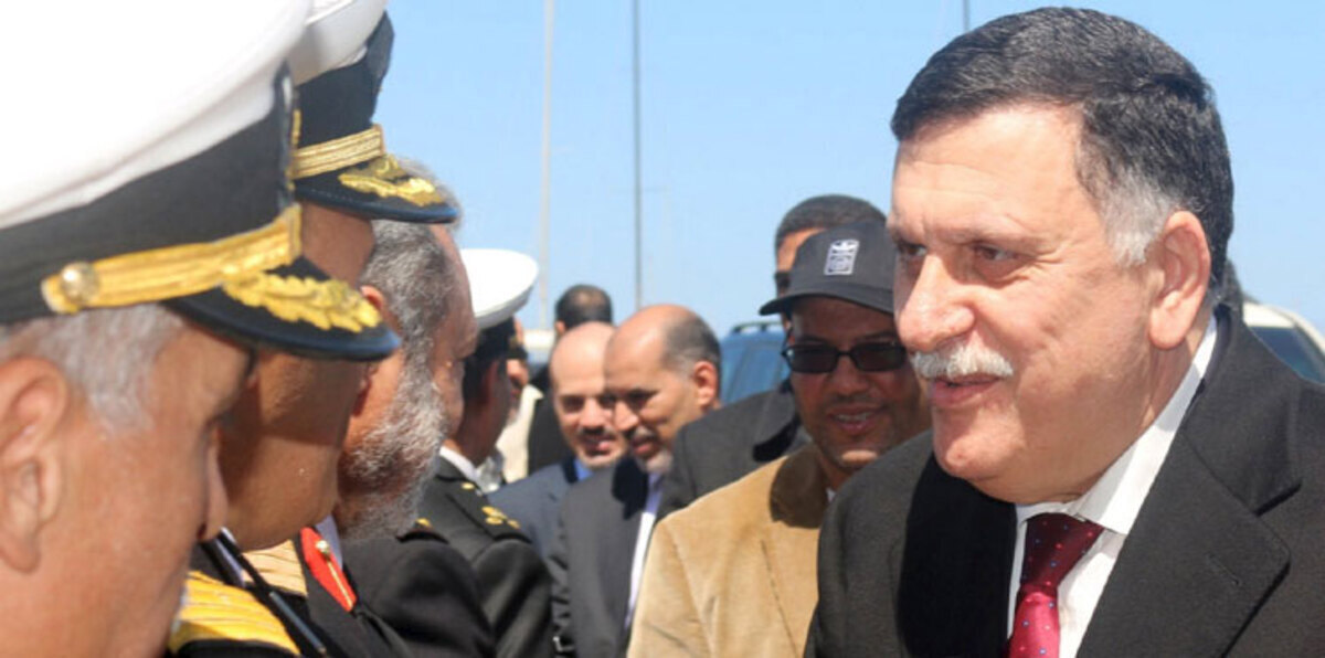 السراج في طرابلس.. رسالة تحدٍ للميليشيات وتمهيد لعمل حكومة الوفاق