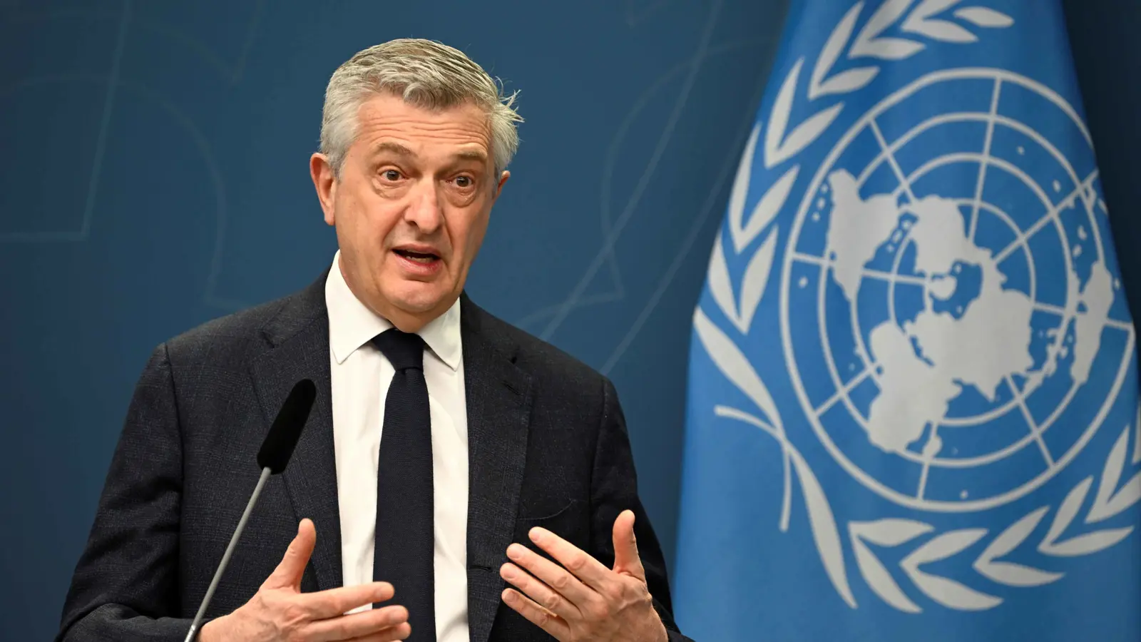 مفوّض شؤون اللاجئين: أزمة "مروّعة" يواجهها لبنان