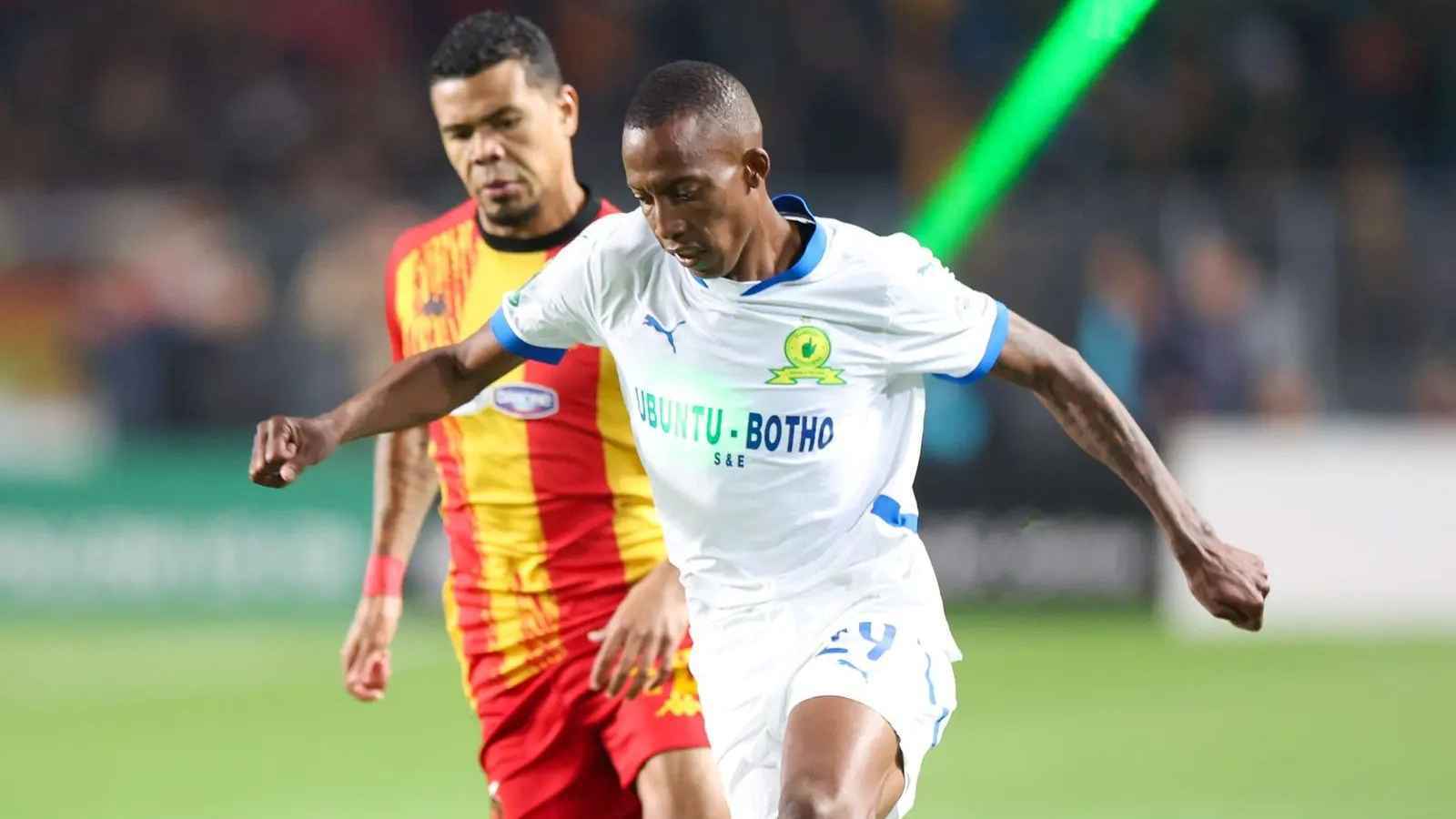 خبير تحكيم تونسي يوجه اتهامات خطيرة لحكم مباراة الترجي وصنداونز