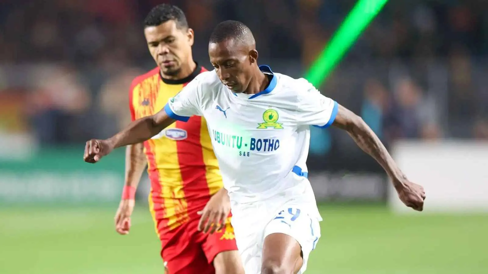 خبير تحكيم تونسي يوجه اتهامات خطيرة لحكم مباراة الترجي وصنداونز