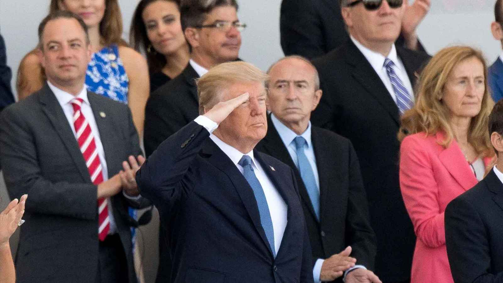 رافقه منذ ولايته الأولى.. حلم ترامب بيوم ميلاده يتبدد بأمر عسكري