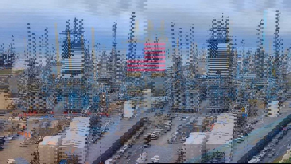 أسعار النفط تنخفض مع تنامي المخزونات الأمريكية والمخاوف بشأن كورونا