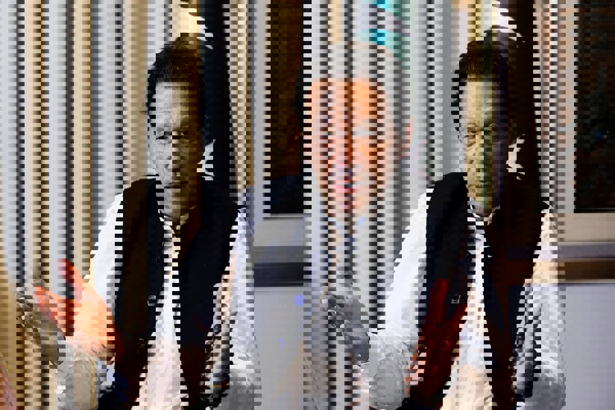 باكستان.. رفض تعليق حكم يقضي بسجن عمران خان