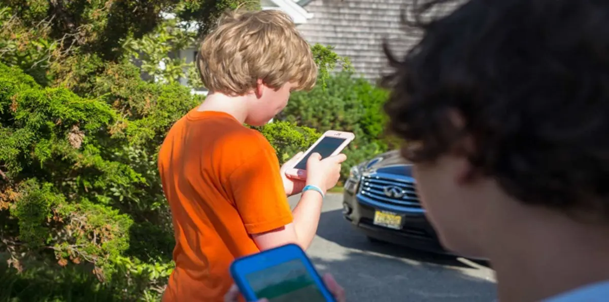 تونس.. طفل روسي يسقط من شرفة منتجع بسبب "بوكيمون غو"