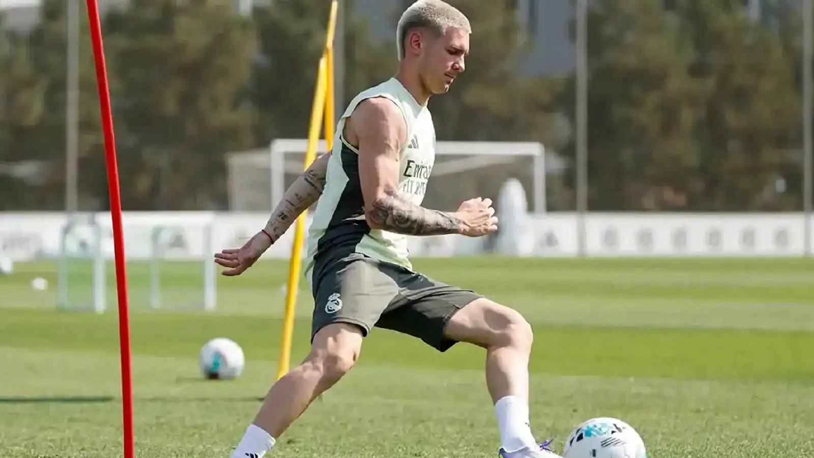 "صواريخ" ماستانتونو تظهر مبكرا.. ميسي ريال مدريد يسجل هدفا خرافيا (فيديو)