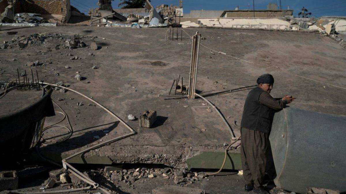 تقرير: الانهيارات الأرضية تهدد طهران (صور)