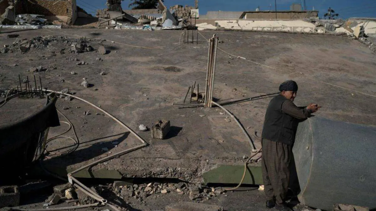 تقرير: الانهيارات الأرضية تهدد طهران (صور)