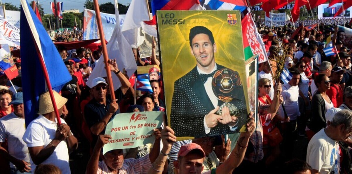 ميسي يُظهر كرهه لريال مدريد