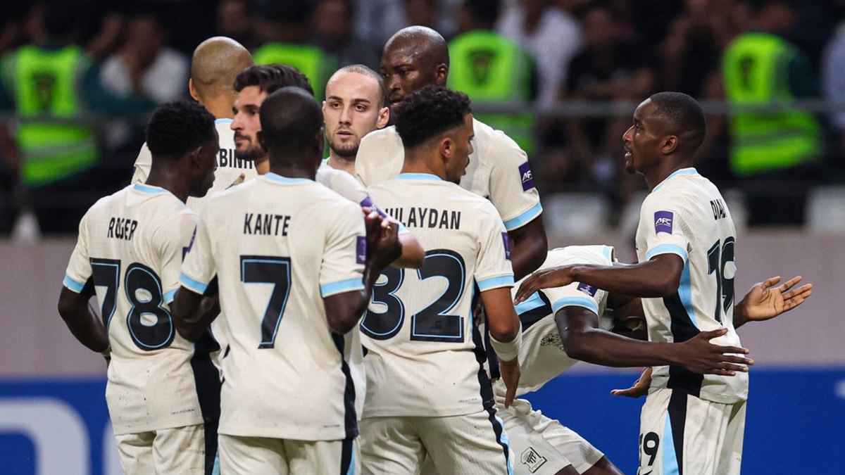 بـ10 لاعبين.. الاتحاد السعودي يكتسح الشرطة العراقي بدوري أبطال آسيا للنخبة
