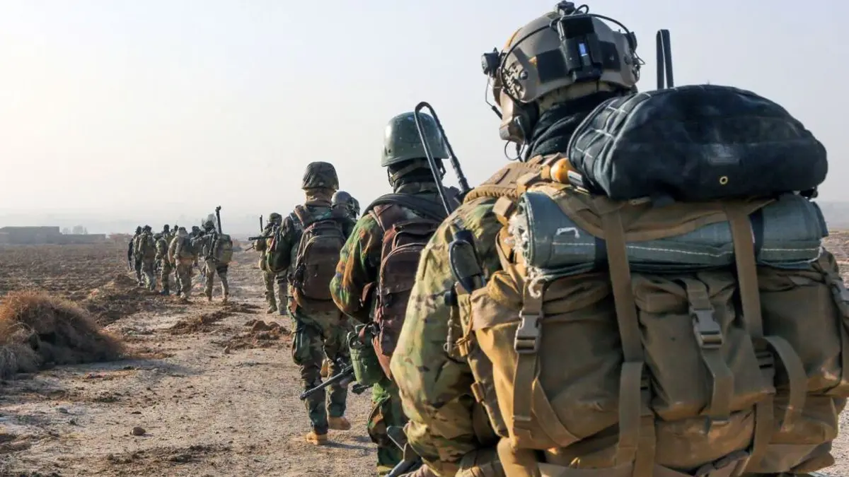 الغارديان: بريطانيا وفرنسا تعتزمان إرسال قوات إضافية إلى سوريا