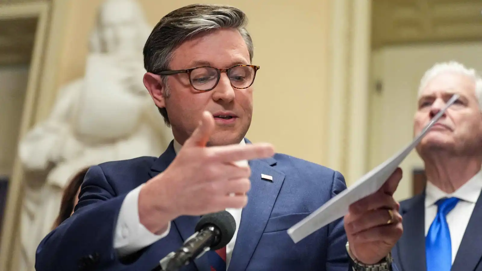 خلاف داخل الجمهوريين يعمق أزمة تمويل الأمن الداخلي في عهد ترامب