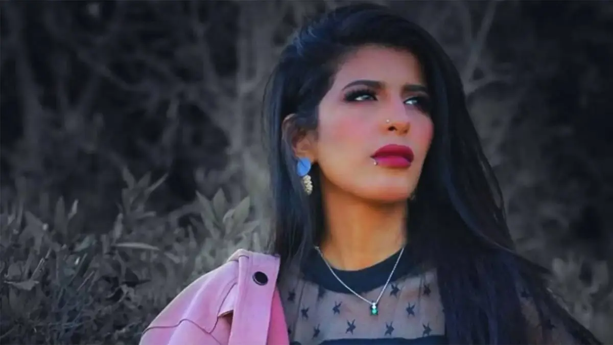 أروى عمر تعلن انفصالها عن زوجها