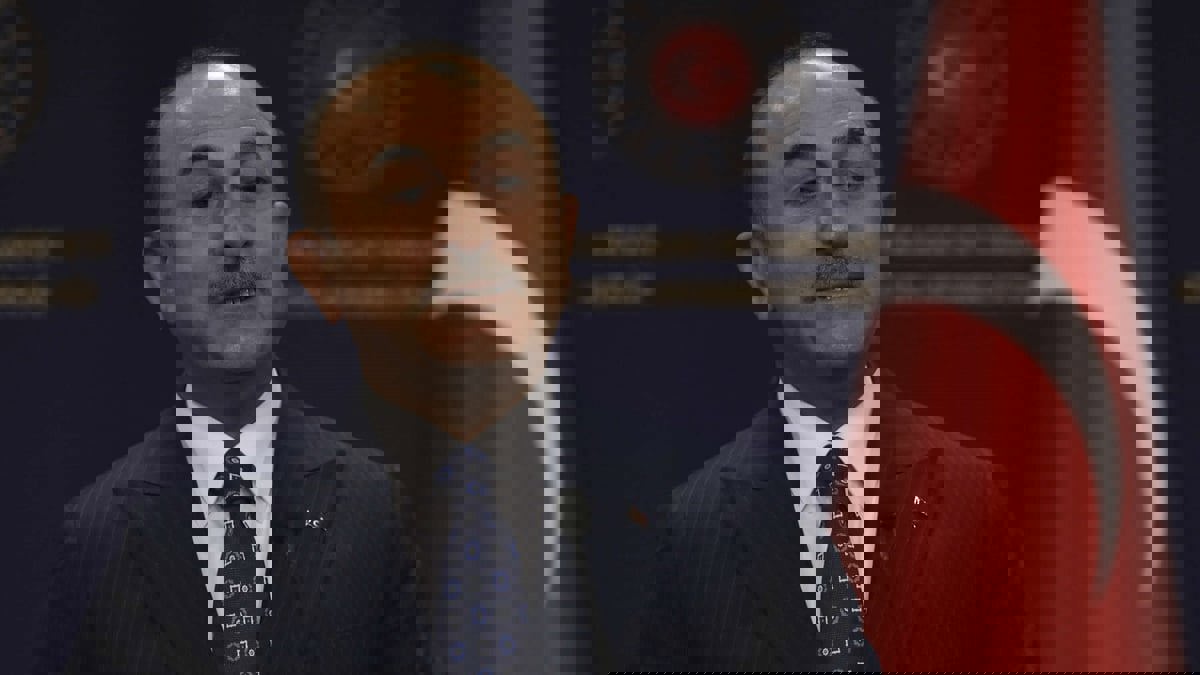 وزير الخارجية التركي يزور أبوظبي الشهر المقبل