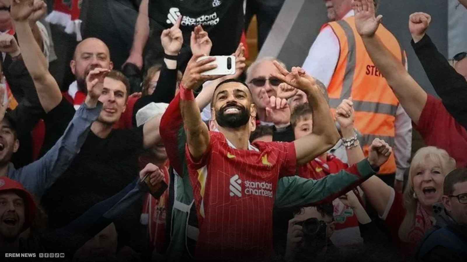 نادي بلا شغف.. سيلفي صلاح يفجر جدلا في إنجلترا فما القصة؟