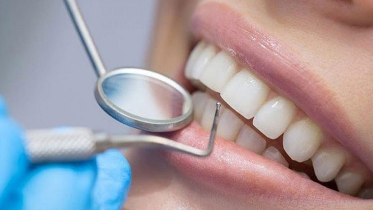 أبرزها الشاي.. 6 أطعمة ومشروبات تكافح تسوس الأسنان