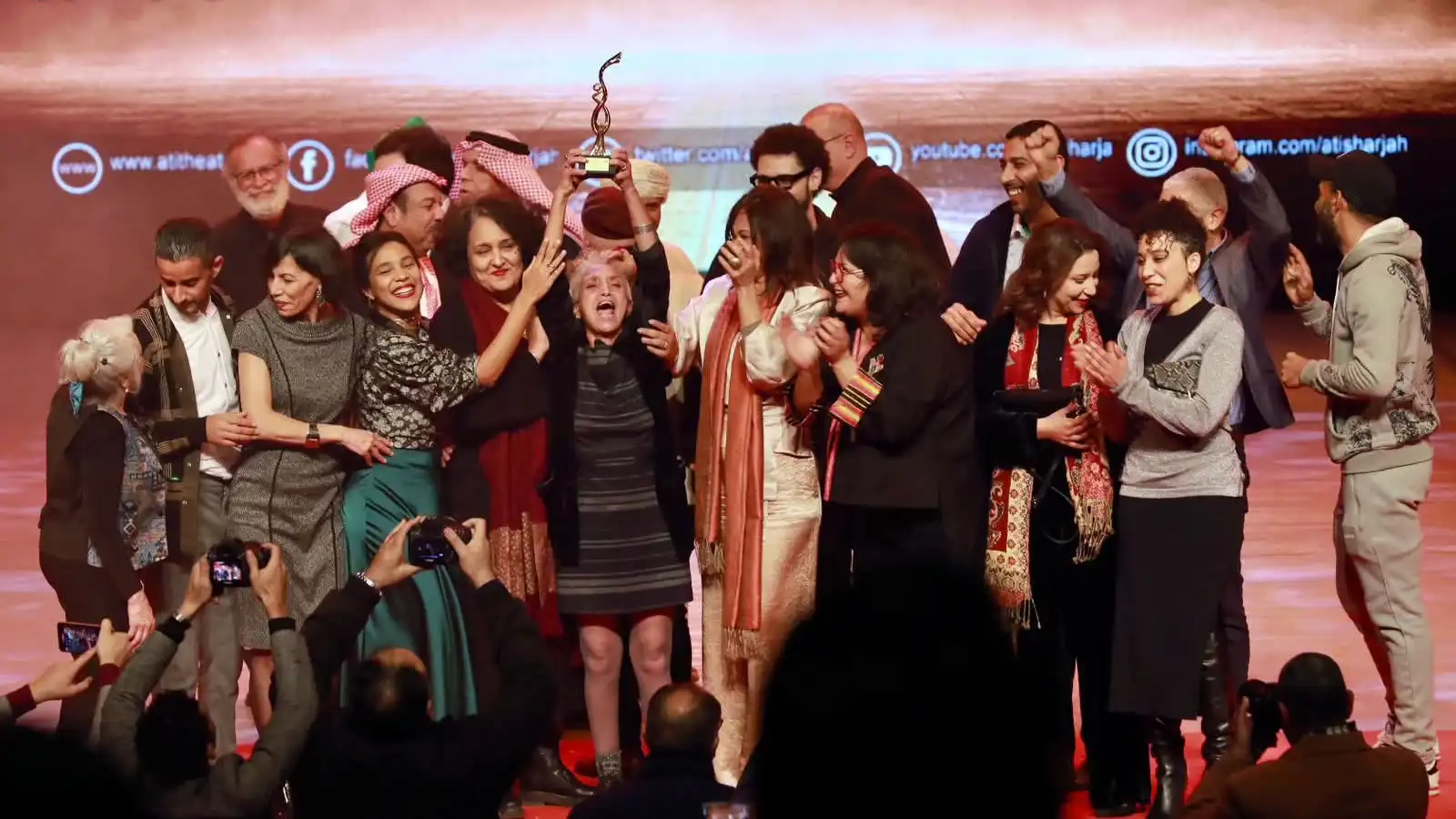 فوز "الهاربات" من تونس بجائزة مهرجان المسرح العربي