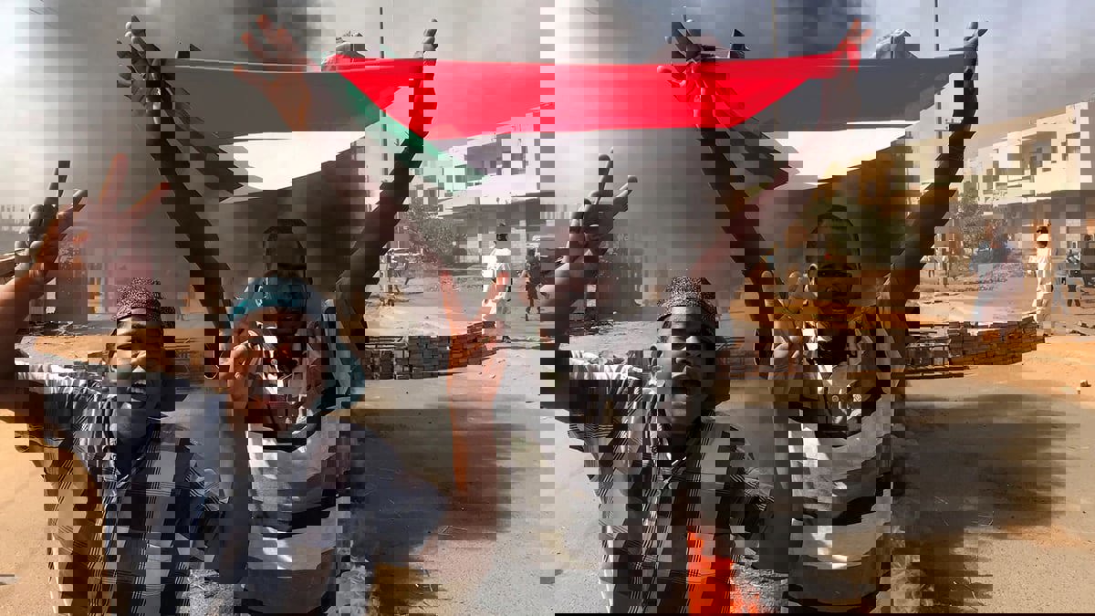 البدء بإعداد "إعلان دستوري" يؤسس للسلطة المدنية في السودان