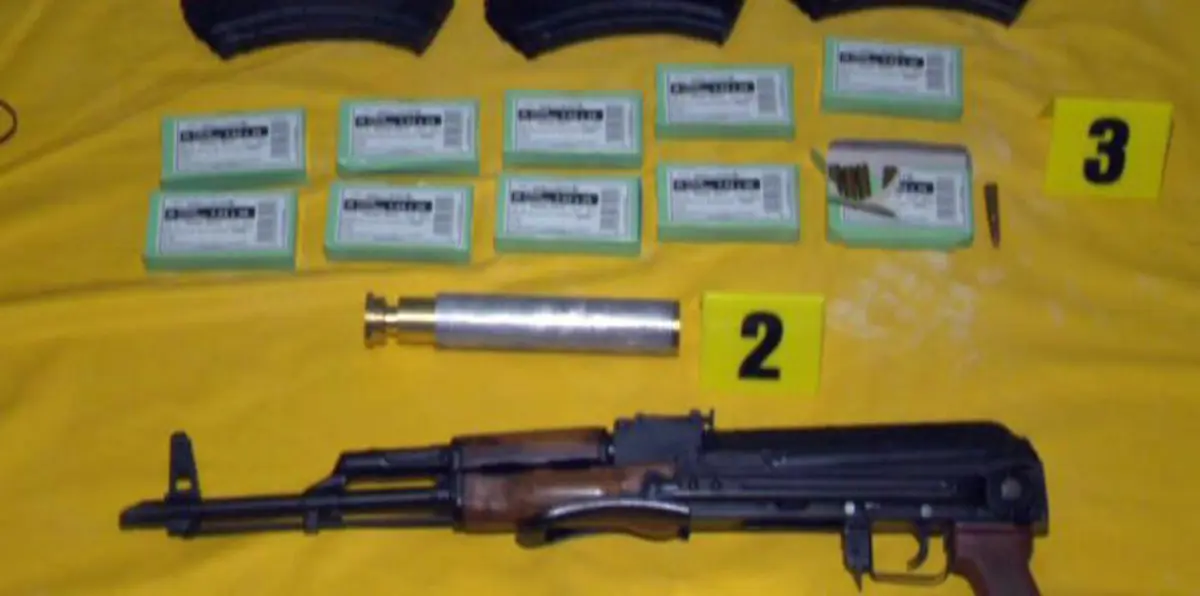 بالصور.. الداخلية السعودية تكشف عن شبكة داعشية مدججة بالأسلحة والأموال