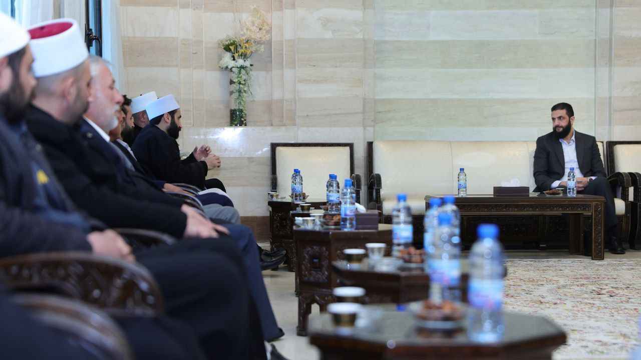 لن تكون إلا جزءا من سوريا.. الجولاني يطمئن الطائفة الدرزية