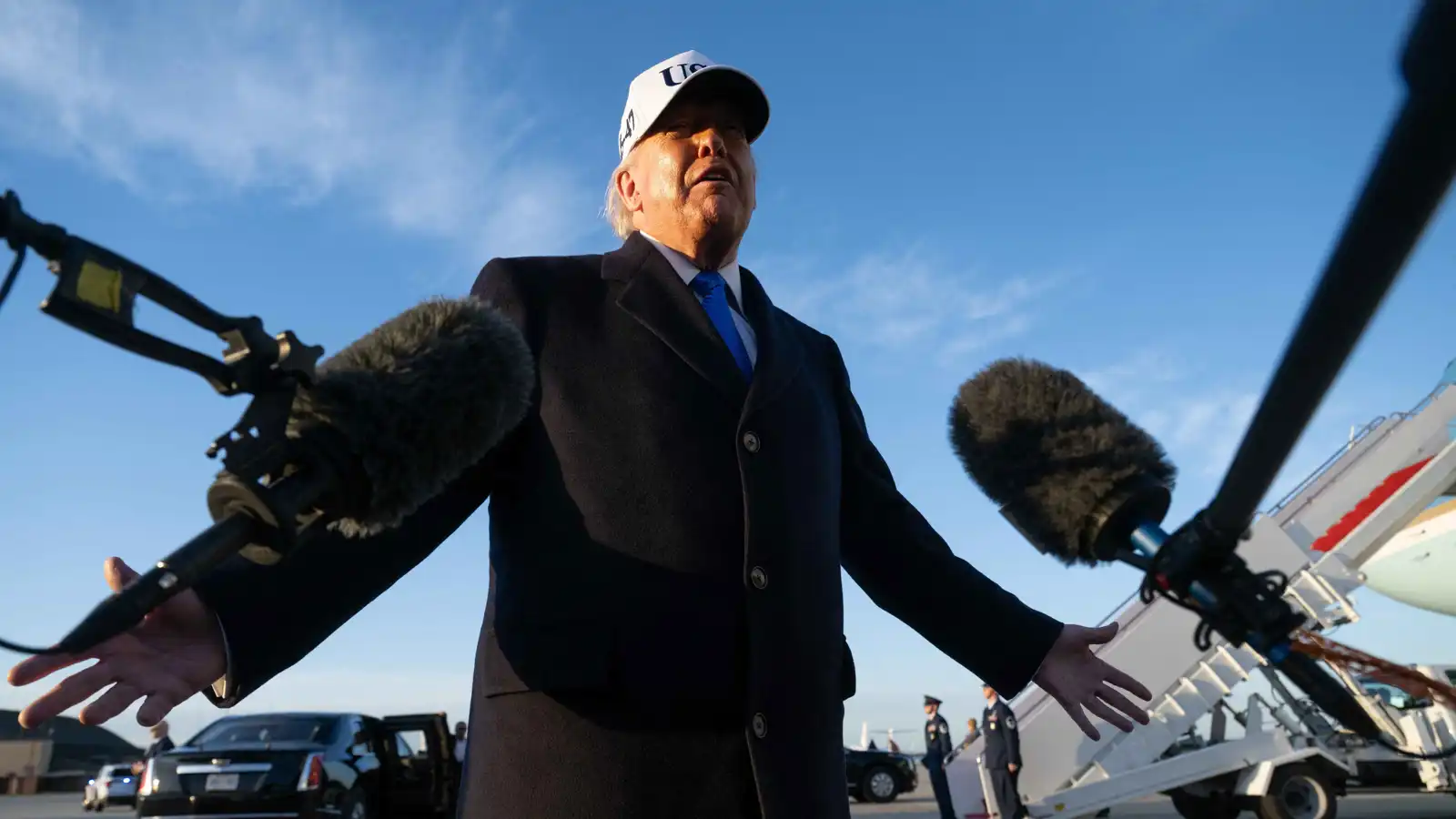 "انتصاراتهم مفبركة".. ترامب يكشف حقيقة استهداف إيران لـ "إبراهام لينكولن"