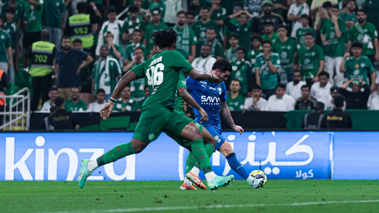 الهلال والخلود يهزمان الأهلي والاتحاد ويضربان موعدا في نهائي كأس الملك السعودي