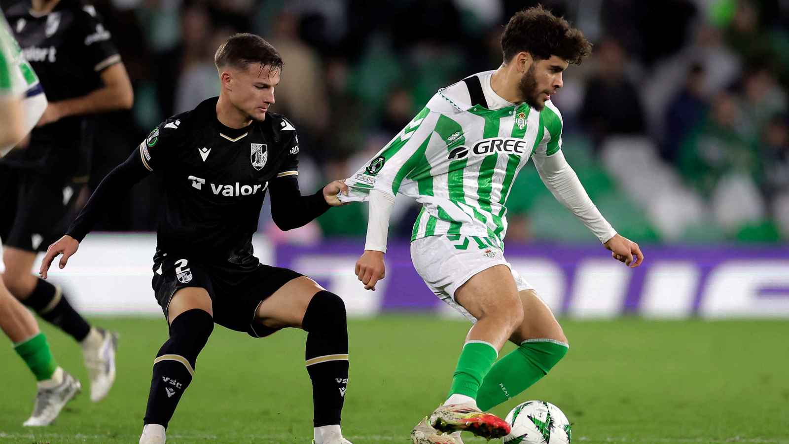 مفاجأة مدوية.. عبد الصمد الزلزولي يقترب من الانتقال إلى الوداد المغربي