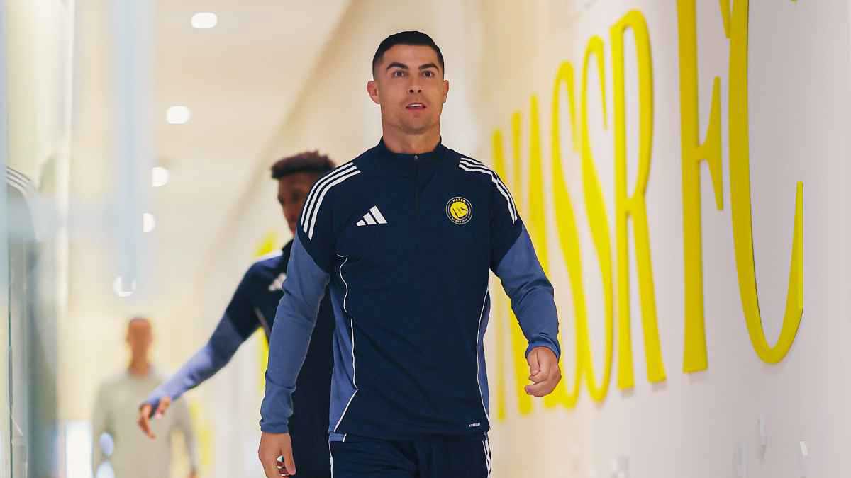 هل ستدفع "نايكي" مليار يورو لكريستيانو رونالدو مقابل عقد جديد؟