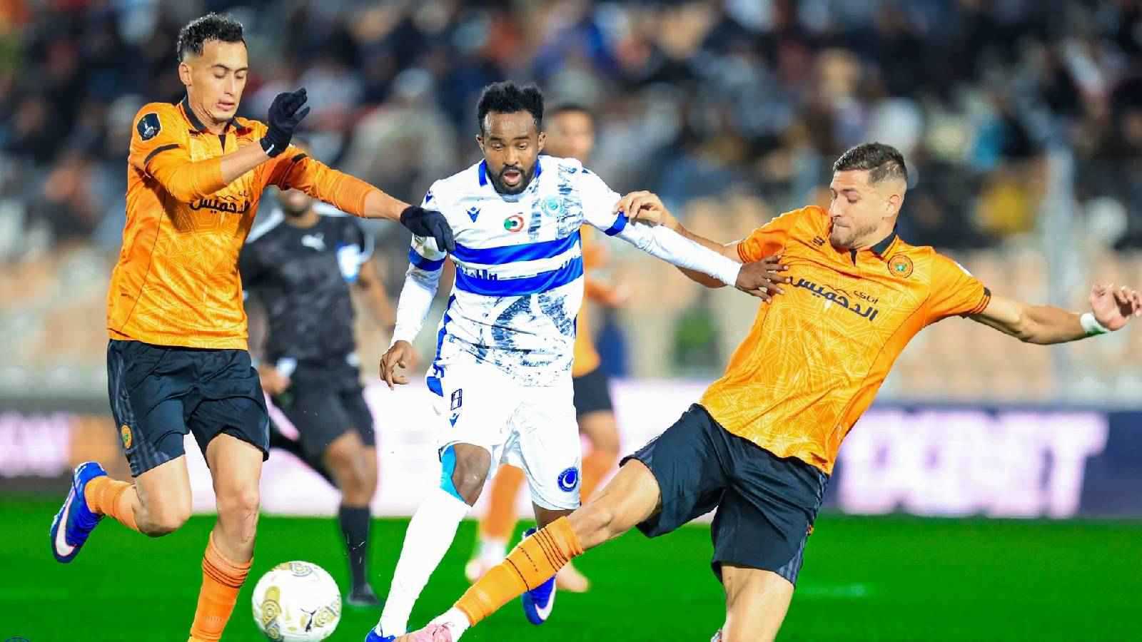 أول تحرك رسمي من الهلال السوداني ضد حكم لقاء نهضة بركان المغربي 