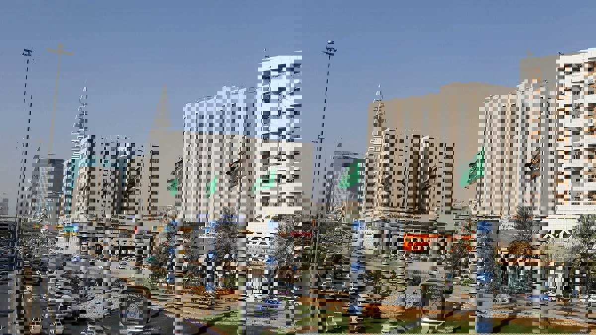 السعودية.. "الشورى" يوافق على مشروع تعديل نظام العلم والنشيد الوطني