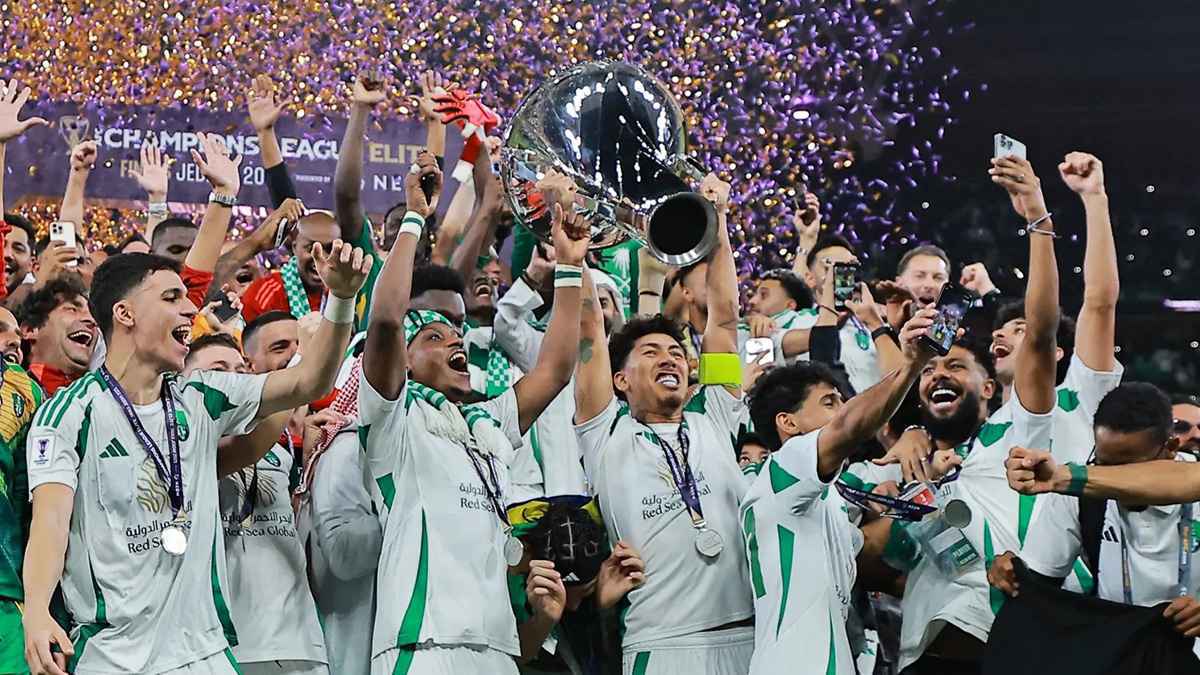 مفاجأة مدوية.. الأهلي السعودي يقترب من "صفقة الموسم"