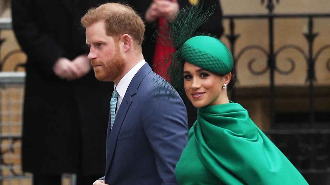 الأمير هاري "غير راضٍ" عن منشورات ميغان ماركل