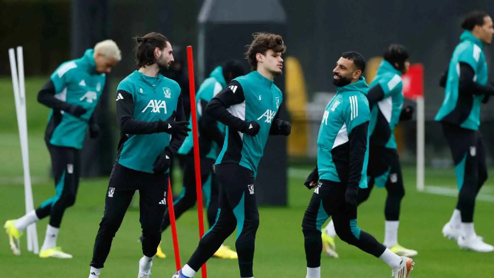 ليس صلاح فقط.. نجم كبير يقترب من مغادرة ليفربول