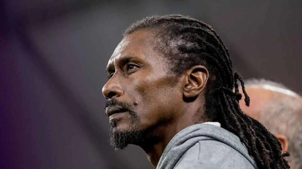 أليو سيسيه يعلن رحيله رسميًا عن تدريب منتخب ليبيا