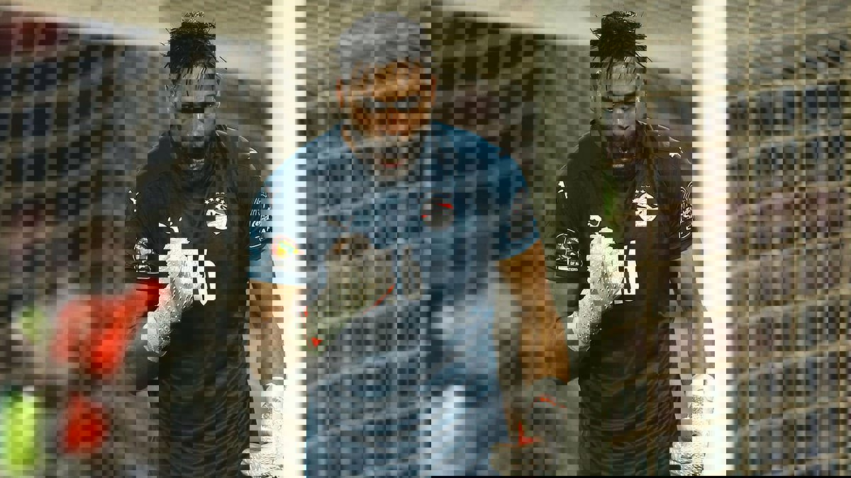 ما هي الورقة التي تدعم موقف محمد أبو جبل في شكواه ضد النصر السعودي؟