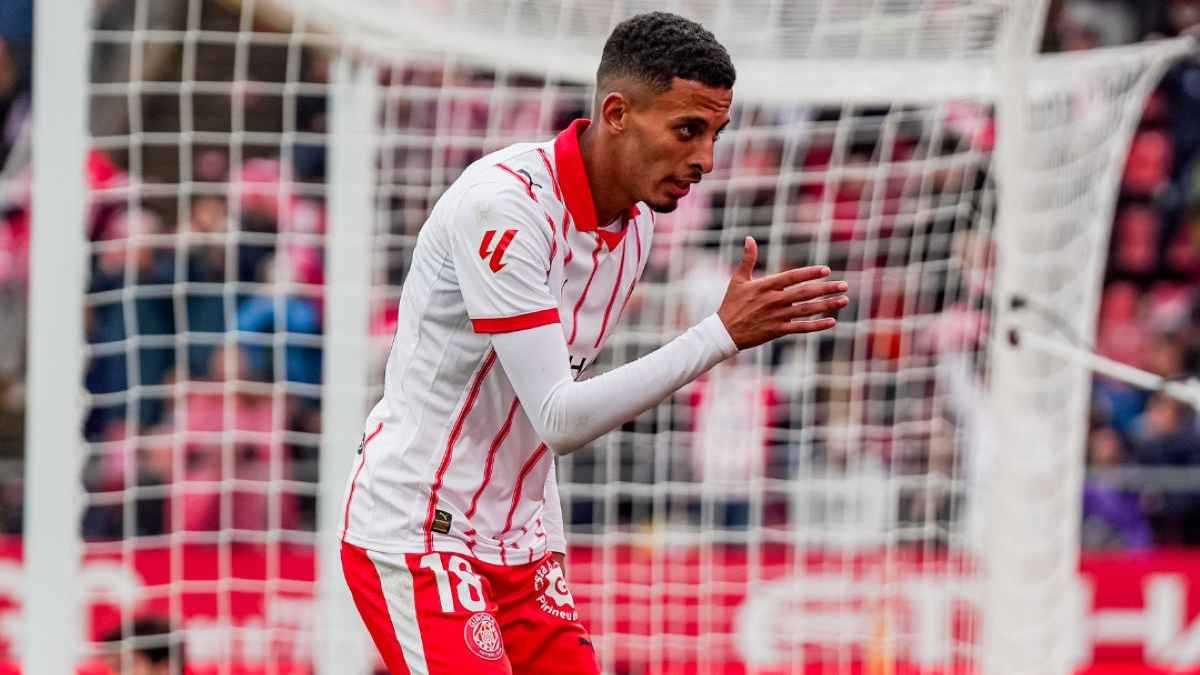 ريال بيتيس يزاحم مانشستر سيتي على ضم المغربي عز الدين أوناحي 