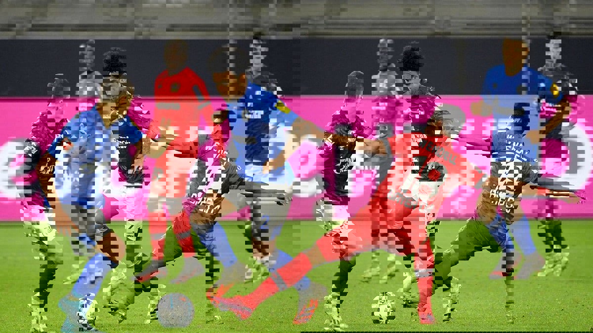 باير ليفركوزن يخطف تعادلا متأخرا من شالكة ويحتفظ بالمركز الرابع في ترتيب الدوري الألماني