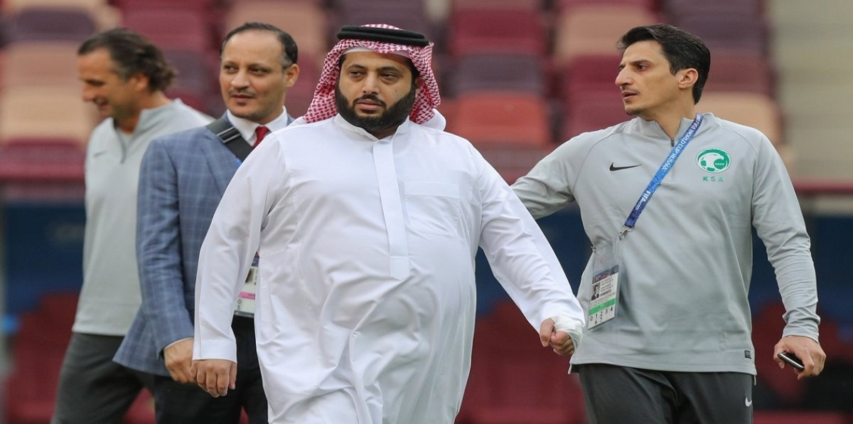 هل تدخل تركي آل الشيخ لحسم صفقة بافيتيمبي غوميز لنادي الهلال السعودي؟‎ (صورة)